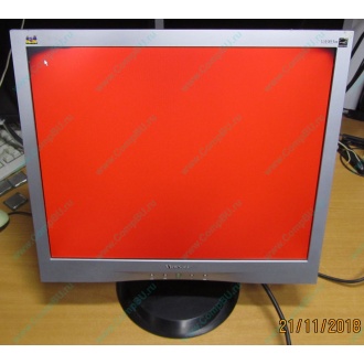 Монитор 19" ViewSonic VA903 с дефектом изображения (битые пиксели по углам) - Челябинск.
